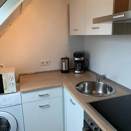 49 Mit Balkon, Einbau Kueche , Eigenes Bad ,2 Boxspringbetten, W-lan, Tv , Waschmaschine Apartmán *
