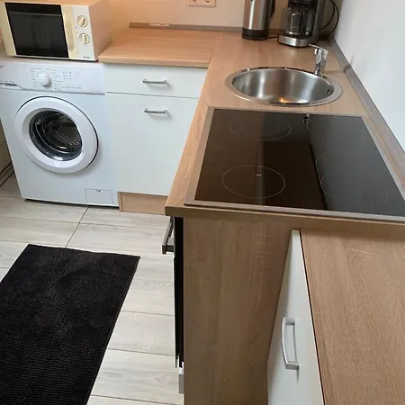 Apartmán 49 Mit Balkon, Einbau Kueche , Eigenes Bad ,2 Boxspringbetten, W-lan, Tv , Waschmaschine *