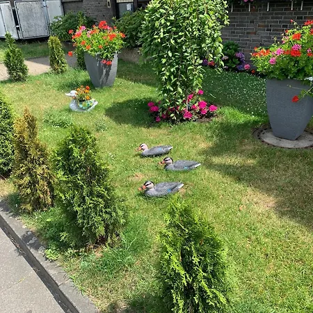 49 Mit Balkon, Einbau Kueche , Eigenes Bad ,2 Boxspringbetten, W-lan, Tv , Waschmaschine Apartmán